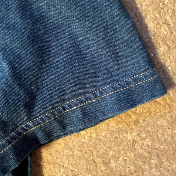 Democracy - Picture 3 of 5